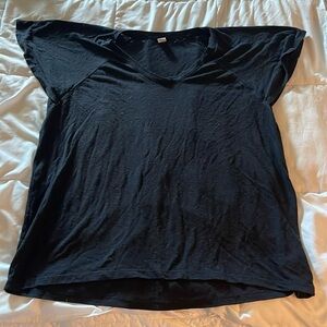 FREE 🤩 Flowing Short Sleeve • XL •womens shirt